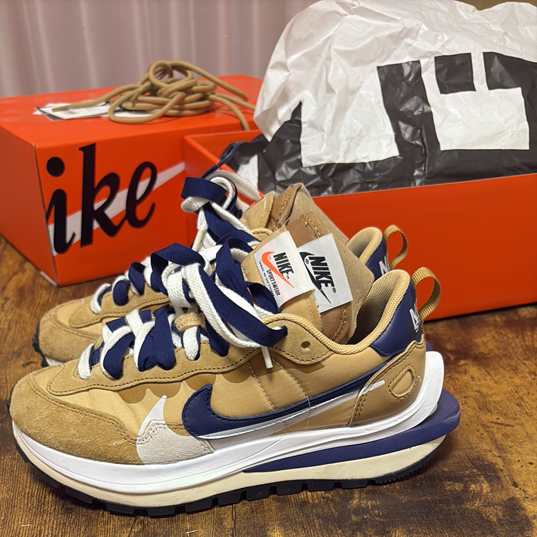 Sacai × Nike Vapor Waffle "Sesame And Blue Void"