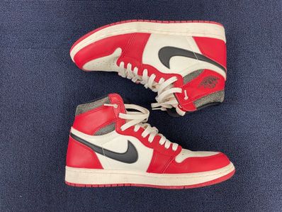 Nike Air Jordan 1 High OG "Lost & Found/Chicago"