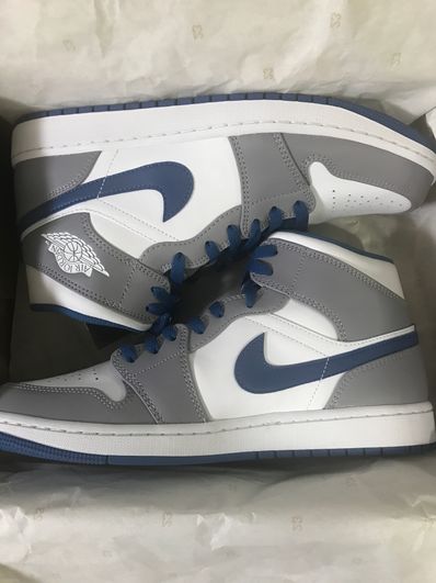 Nike Air Jordan 1 Mid "True Blue"