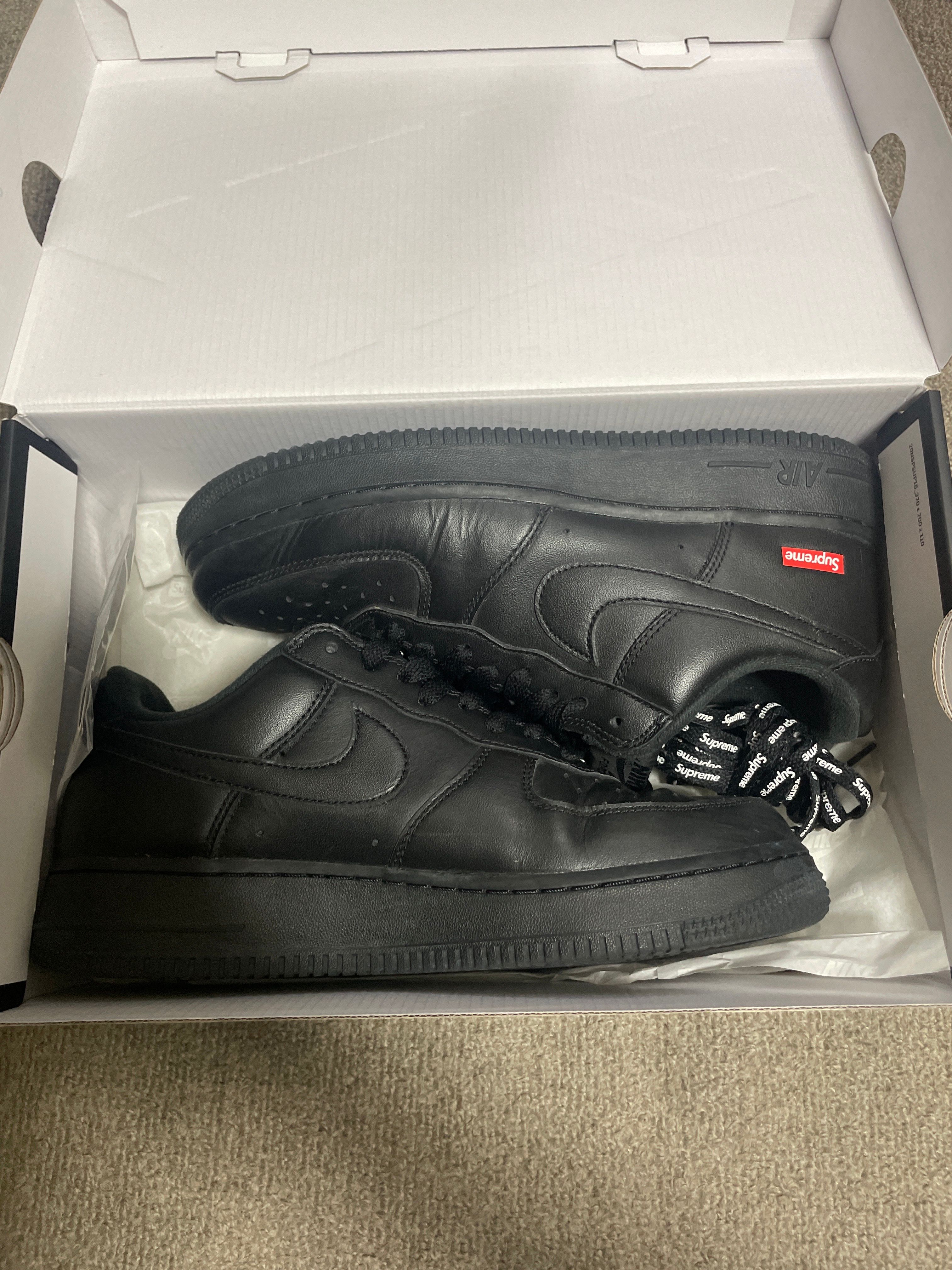 Supreme × Nike Air Force 1 Low "Black"
