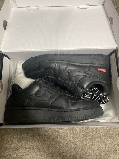 Supreme × Nike Air Force 1 Low "Black"