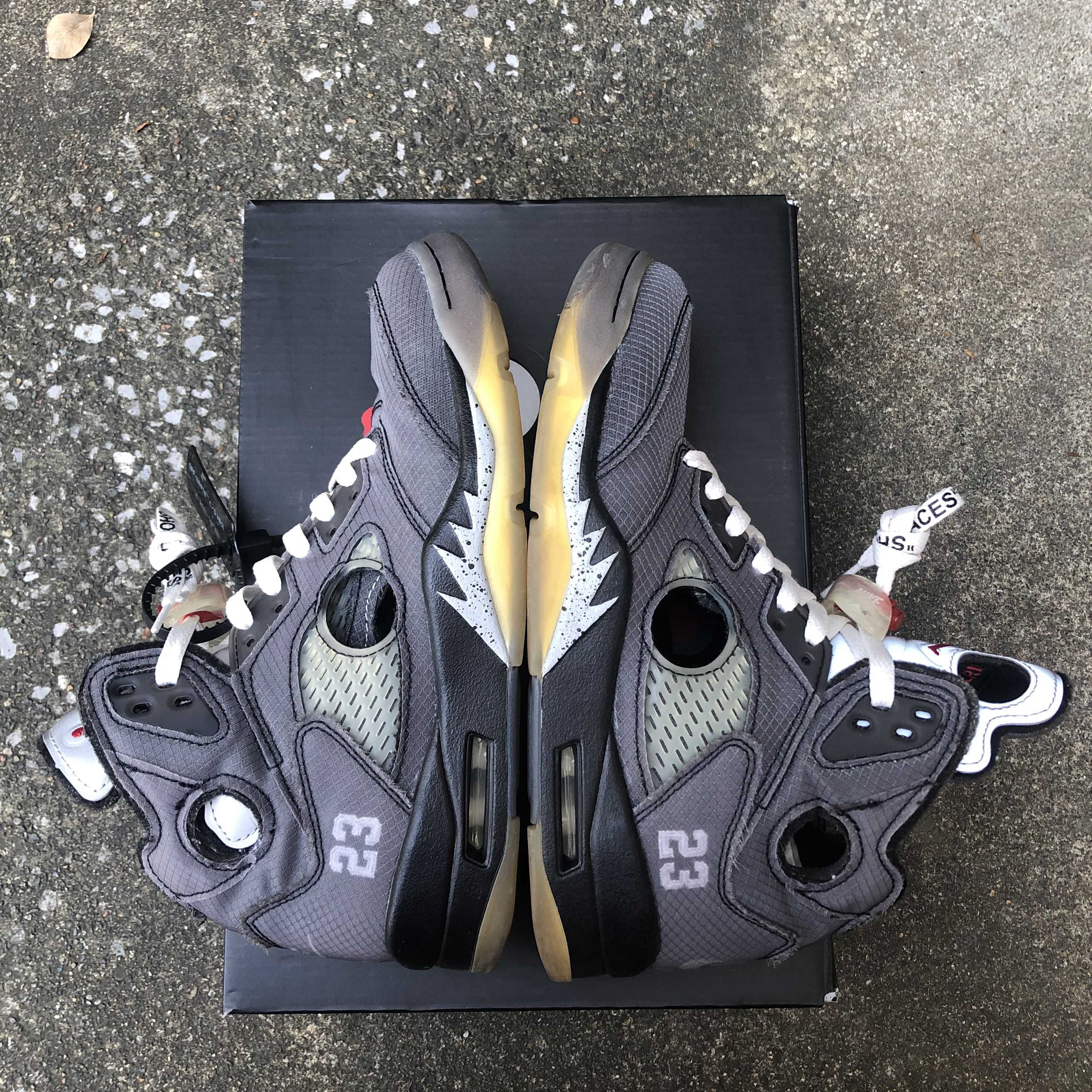 Off-White × Nike Air Jordan 5 "Black/Muslin/Fire Red"