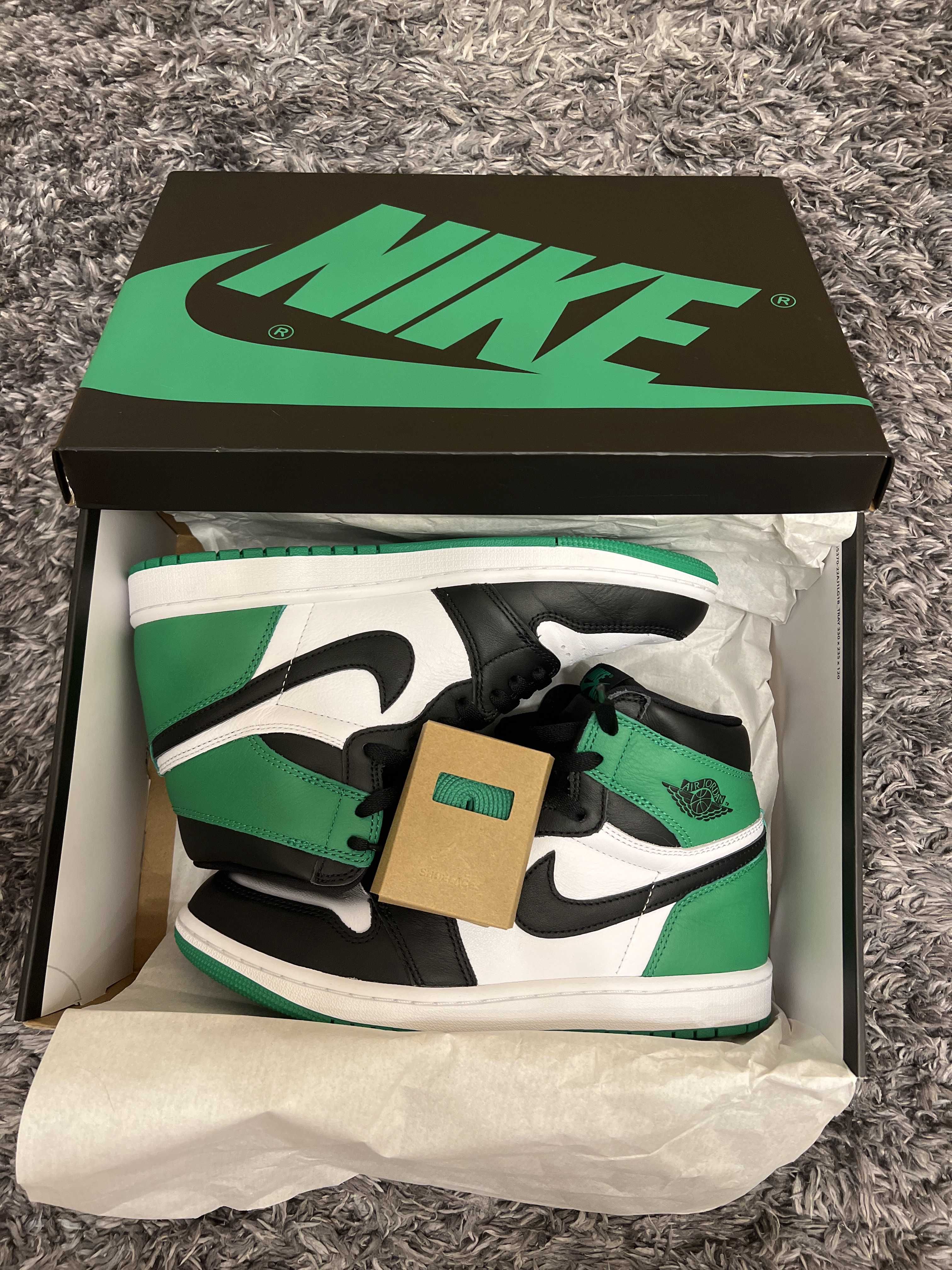 Nike Air Jordan 1 Retro High OG "Celtics/Black and Lucky Green" (2023)