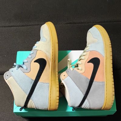 Nike SB Dunk High "Easter Spectrum"