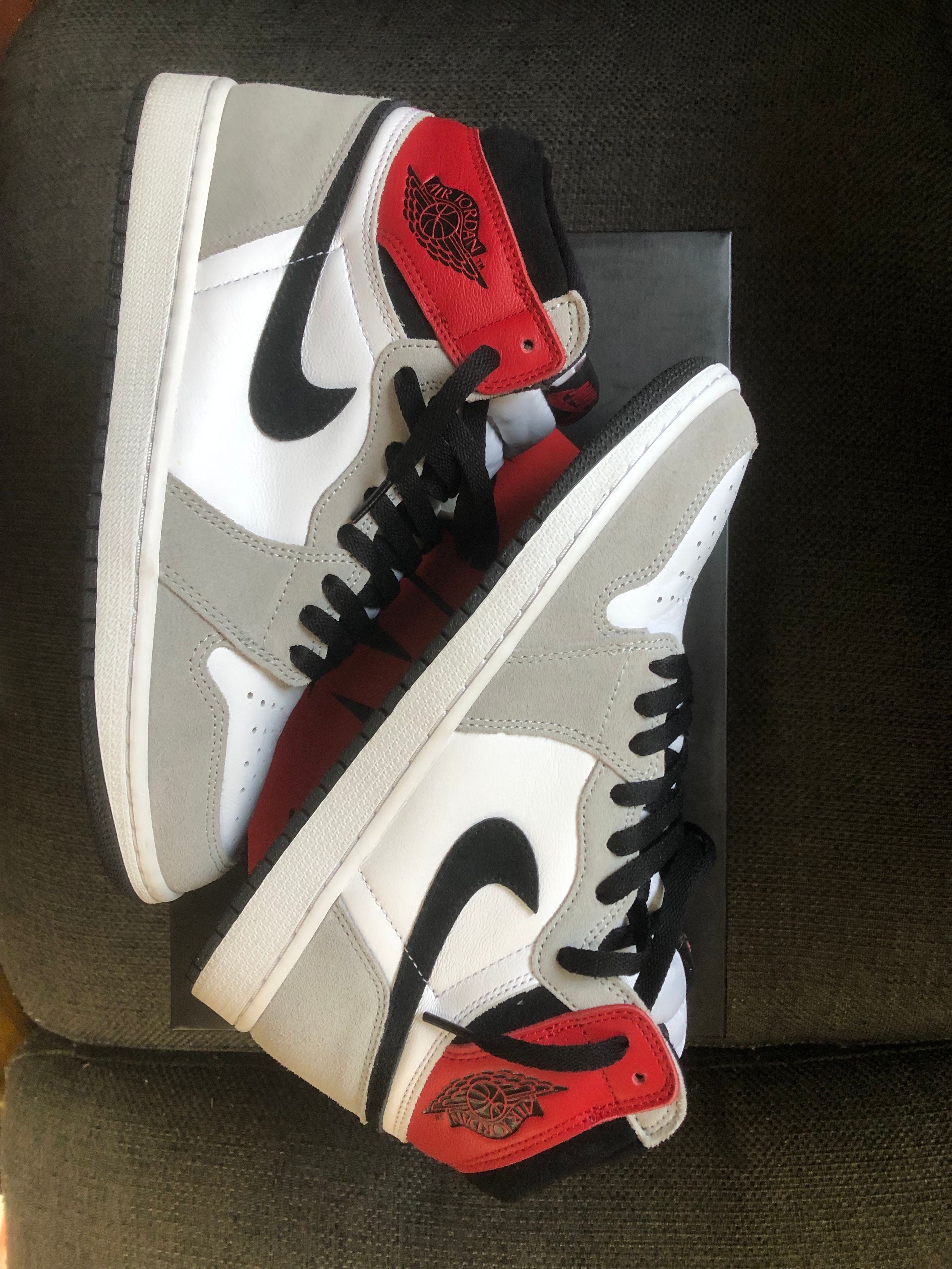 Nike Air Jordan 1 High OG "White/Black/Light Smoke Grey"