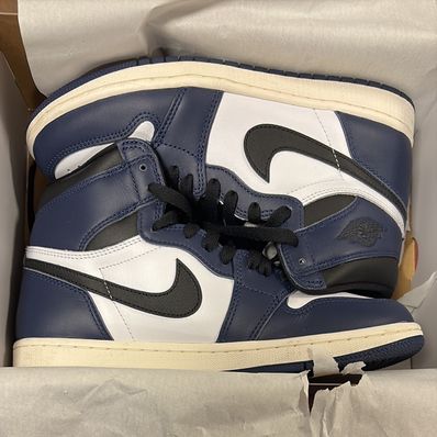 Nike Air Jordan 1 Retro High OG "Midnight Navy"