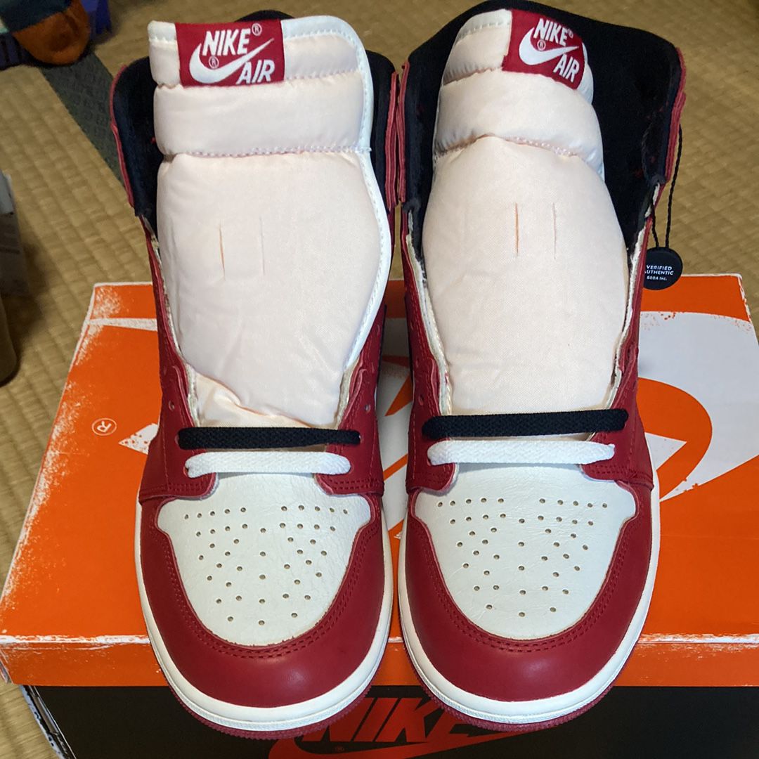 Nike Air Jordan 1 High OG "Lost & Found/Chicago"