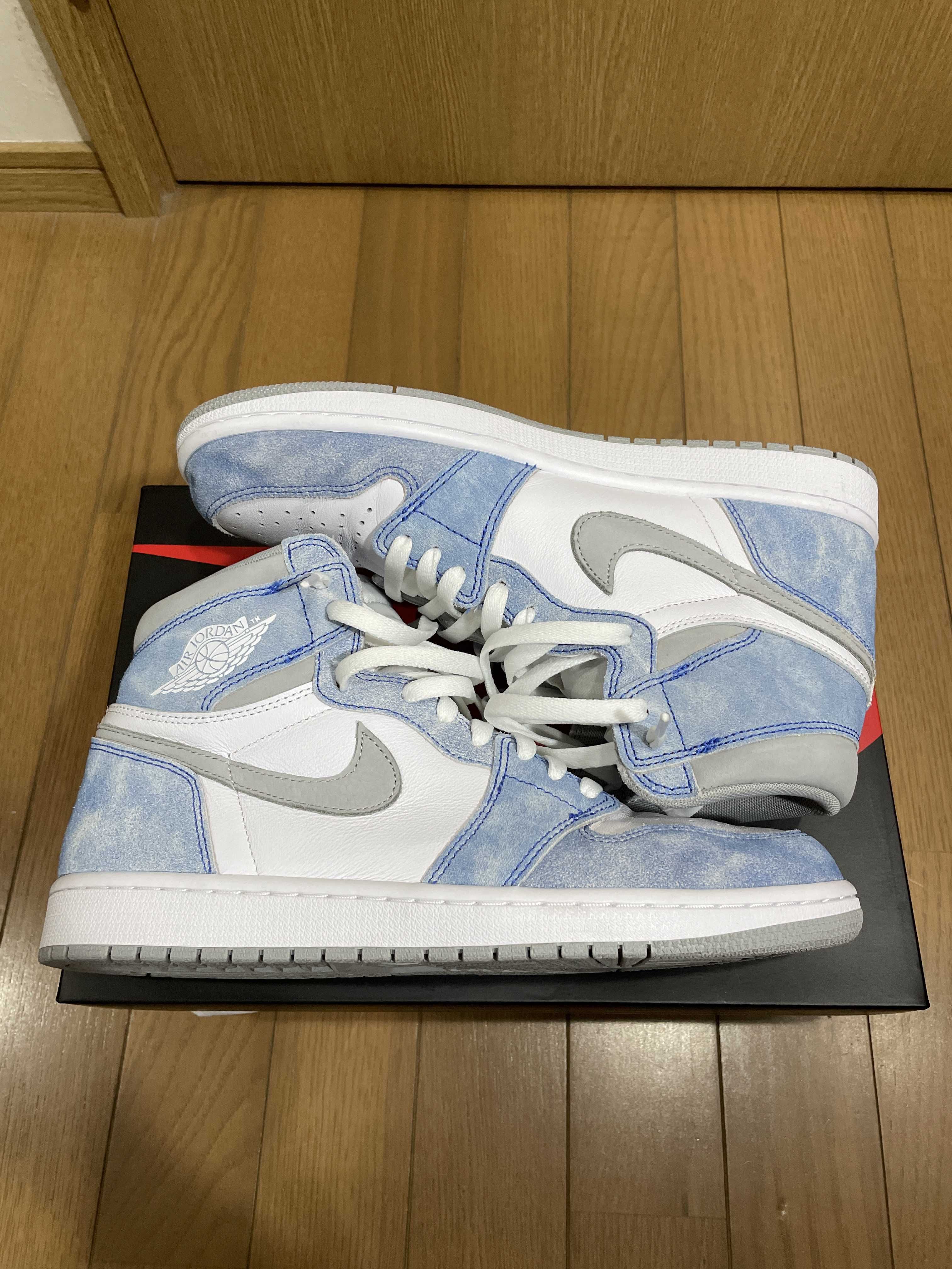 Nike Air Jordan 1 High OG "Hyper Royal"