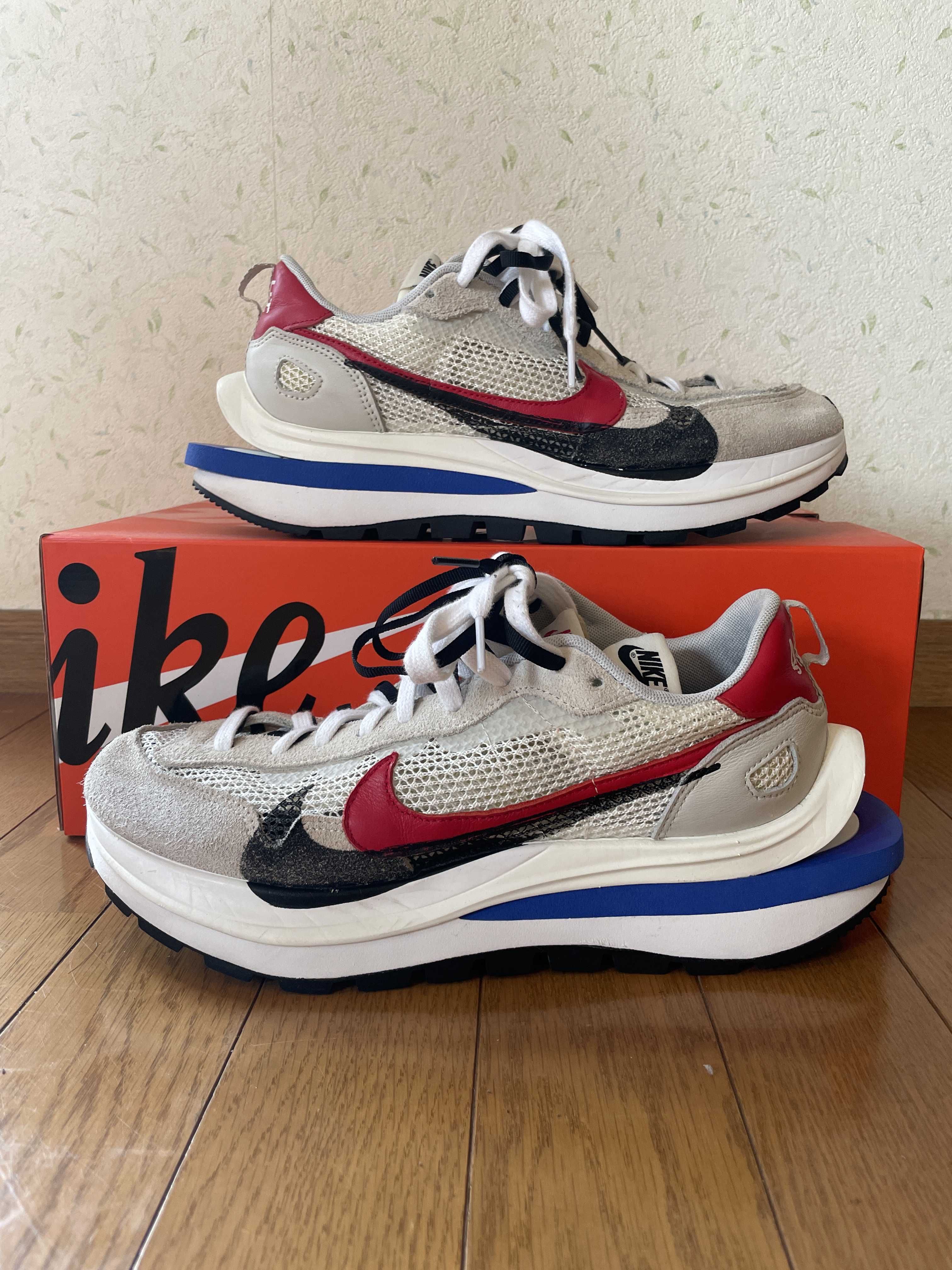 sacai × Nike Vapor Waffle "Royal Fuchsia"