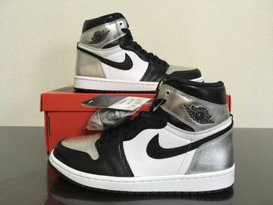 Nike Women's Air Jordan 1 Retro High OG "Silver Toe"