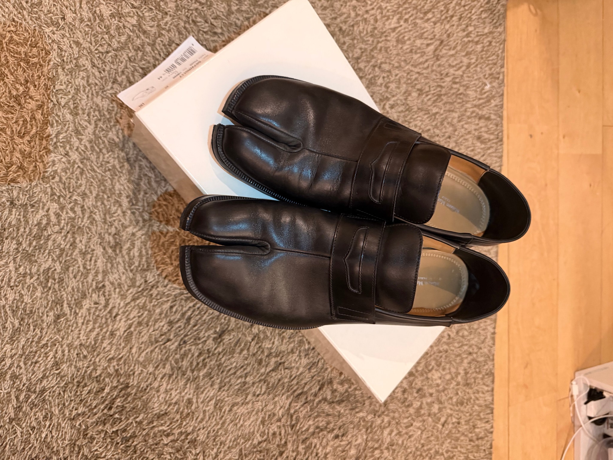 Maison Margiela Tabi Loafer Glass Leather "Black"