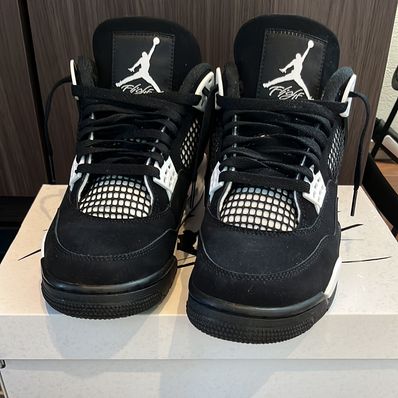 Nike Air Jordan 4 Retro "White Thunder"