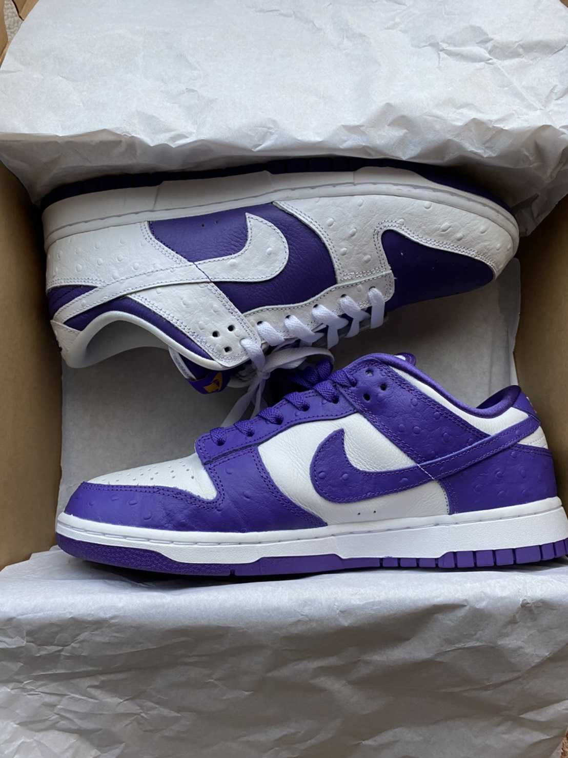 Nike Women's Dunk Low "Made You Look"