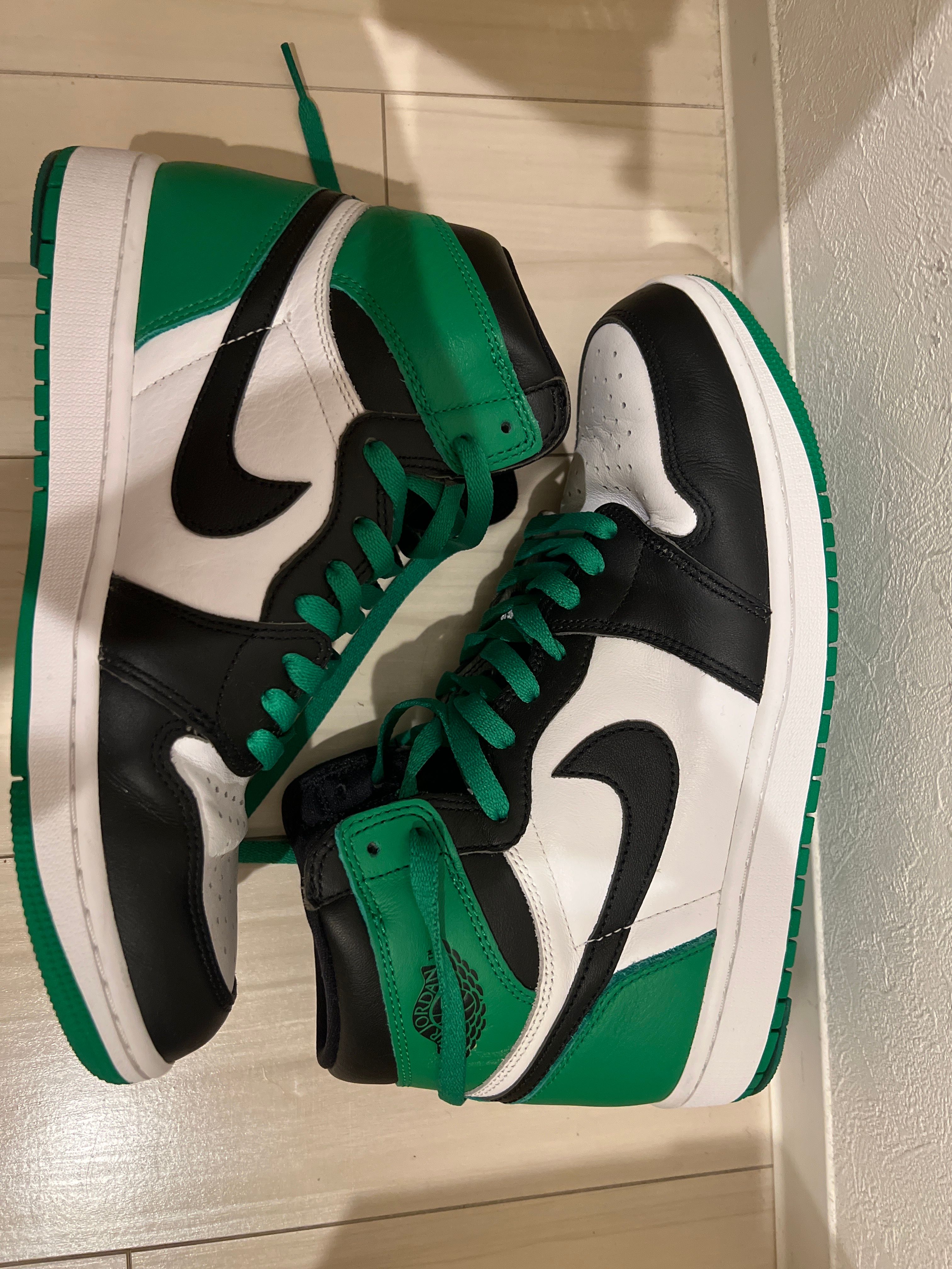 Nike Air Jordan 1 Retro High OG "Celtics/Black and Lucky Green" (2023)