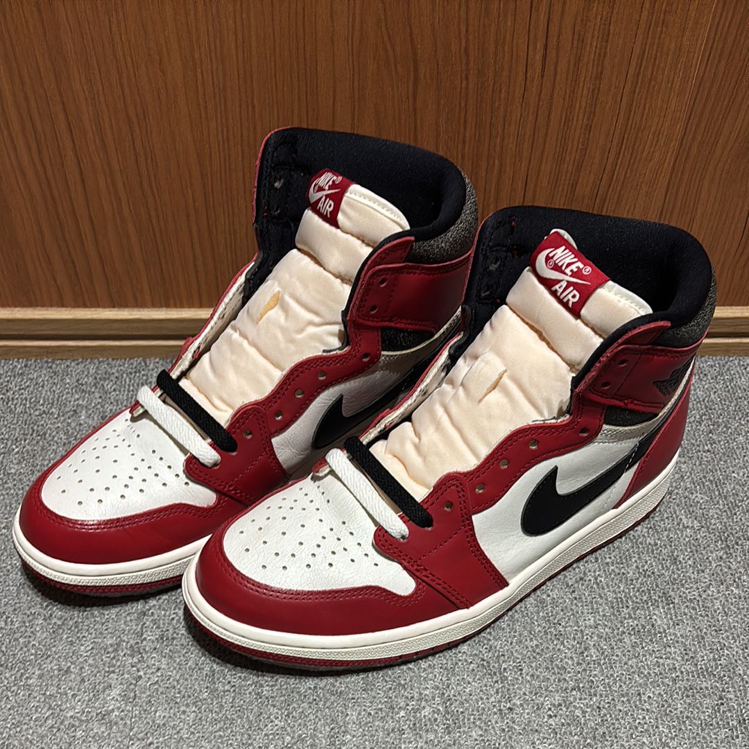 Nike Air Jordan 1 High OG "Lost & Found/Chicago"
