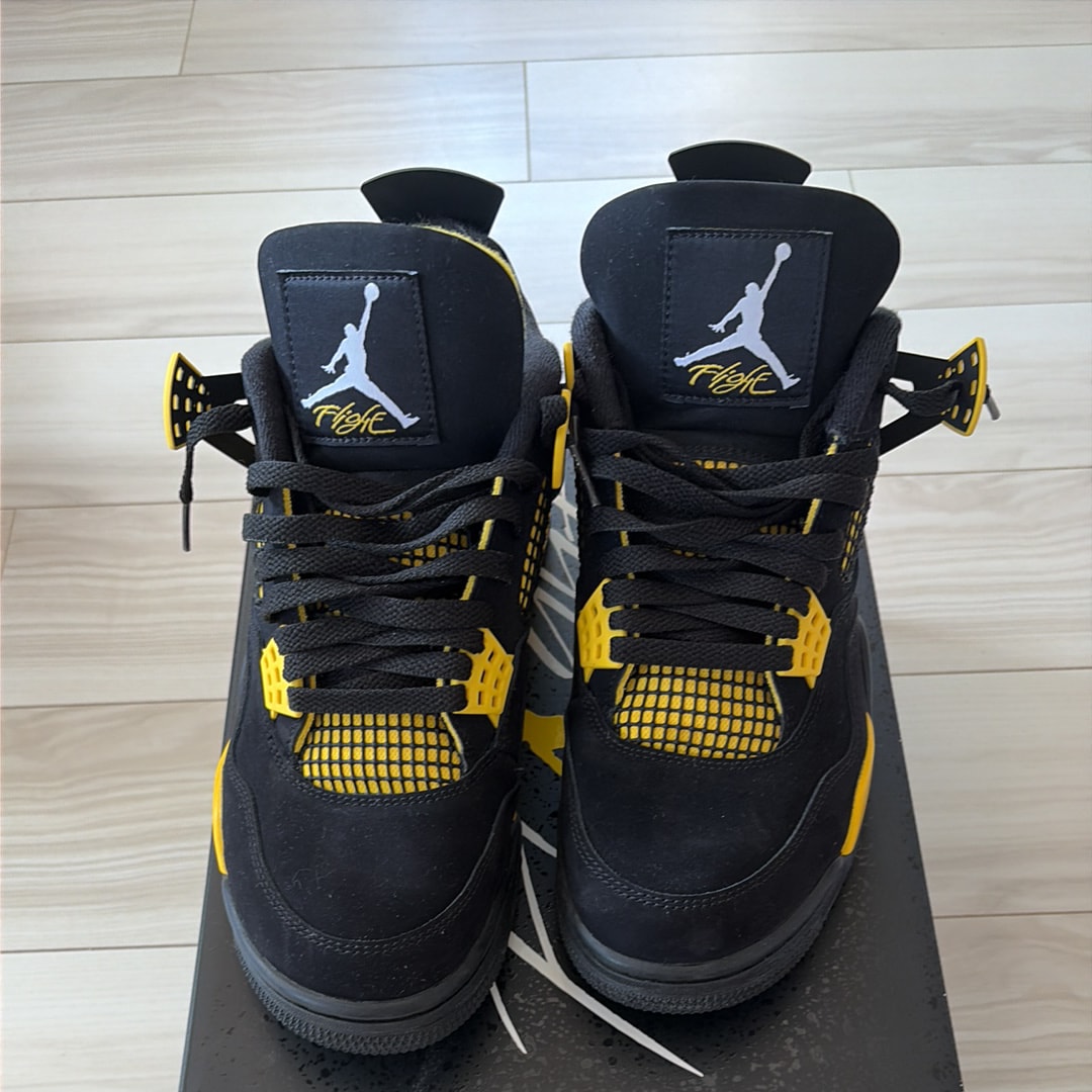 Nike Air Jordan 4 Retro "Thunder"(2023)