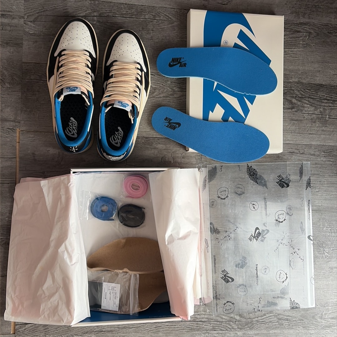 Travis Scott × fragment design × Nike Air Jordan 1 Low OG SP "Military Blue"