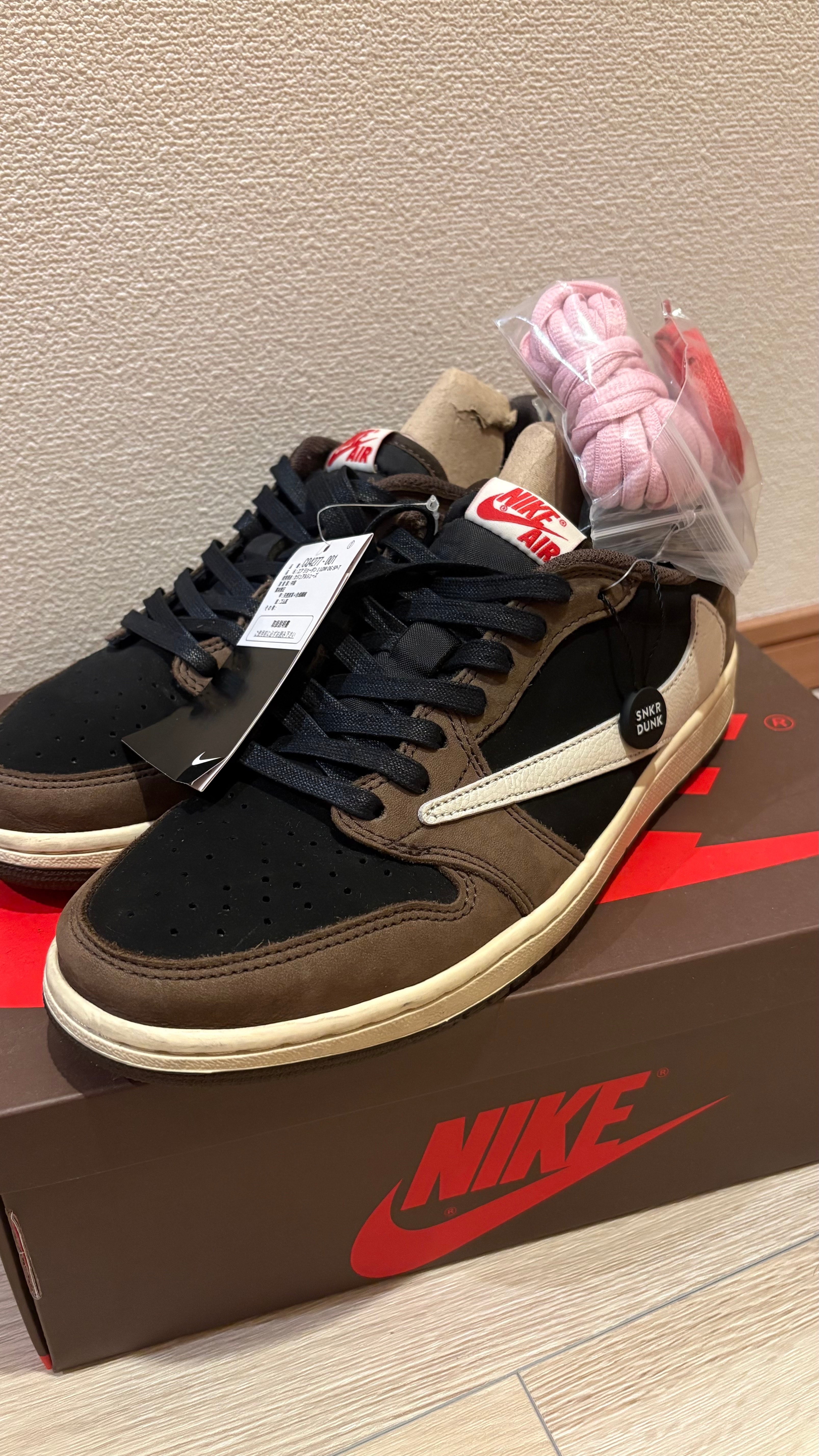 Travis Scott × Nike Air Jordan 1 Low OG SP-T "Black/Dark Mocha"