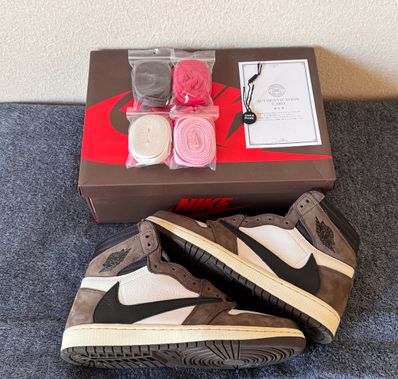 Travis Scott × Nike Air Jordan 1 Retro High OG TS SP "Sail/Dark Mocha"