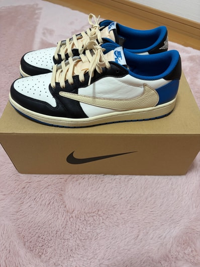 Travis Scott × fragment design × Nike Air Jordan 1 Low OG SP "Military Blue"