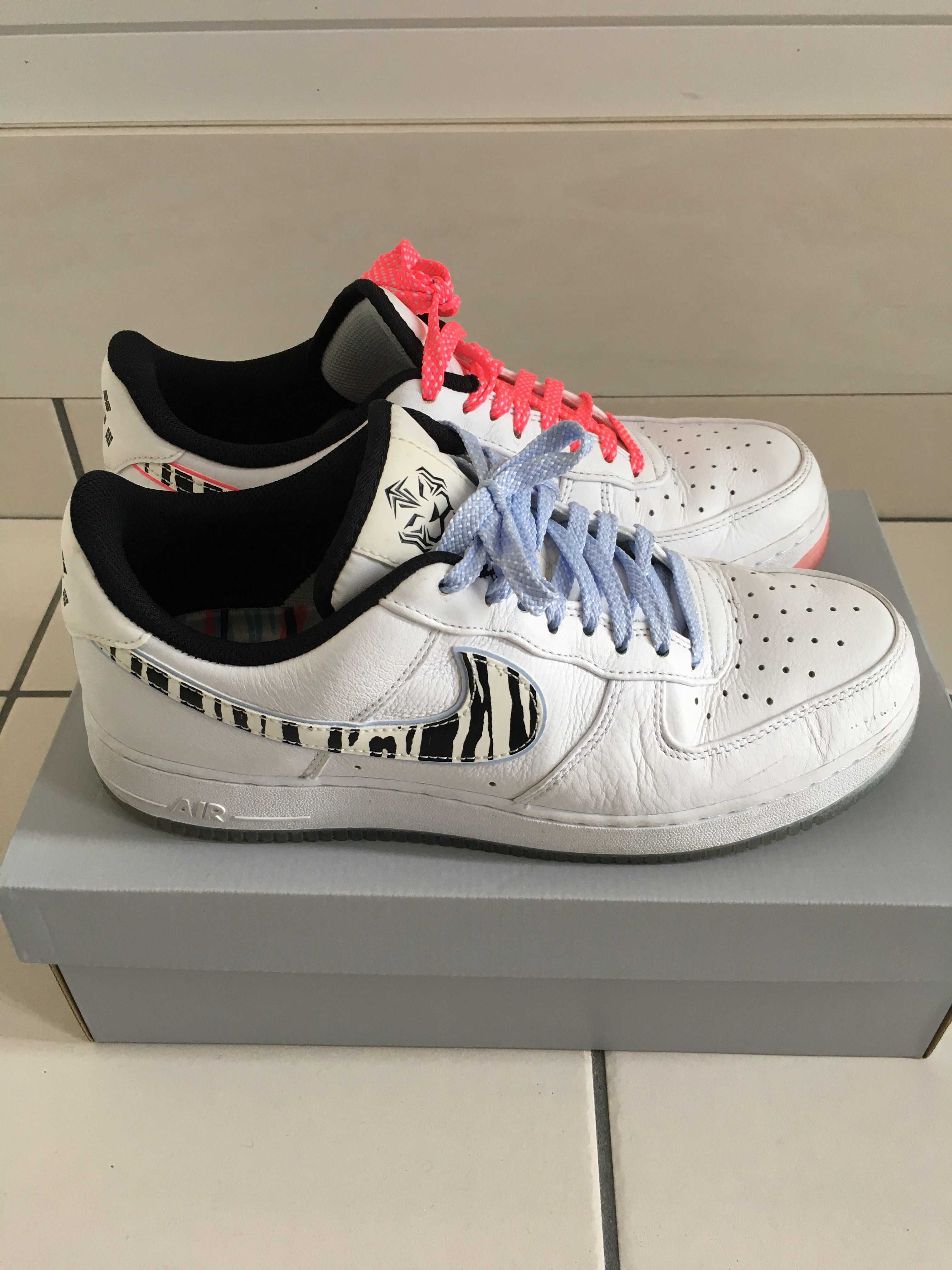 Nike Air Force 1 Low "White Tiger"