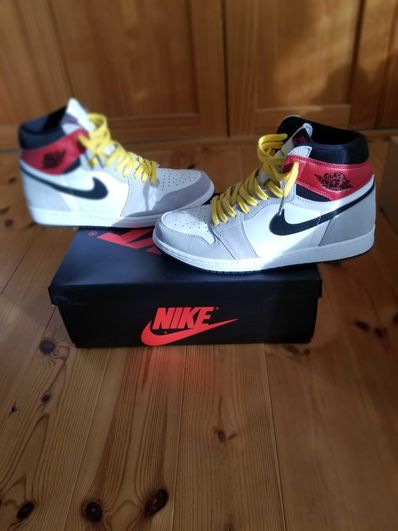 Nike Air Jordan 1 High OG "White/Black/Light Smoke Grey"