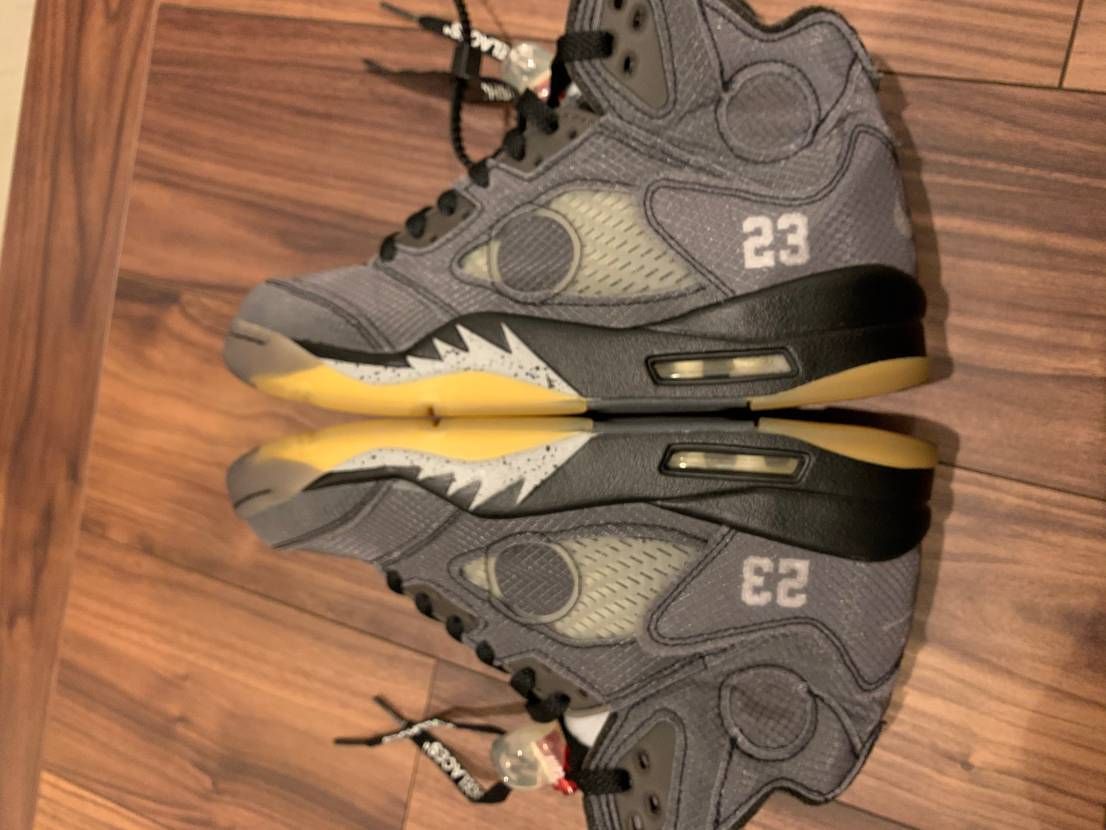 Off-White × Nike Air Jordan 5 "Black/Muslin/Fire Red"