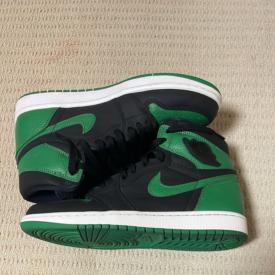 Nike Air Jordan 1 Retro High OG "Black/Pine Green" (2020)