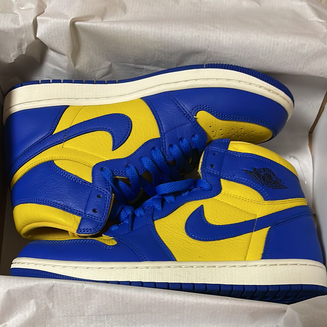 Nike Women's Air Jordan 1 High OG "Game Royal and Varsity Maize"