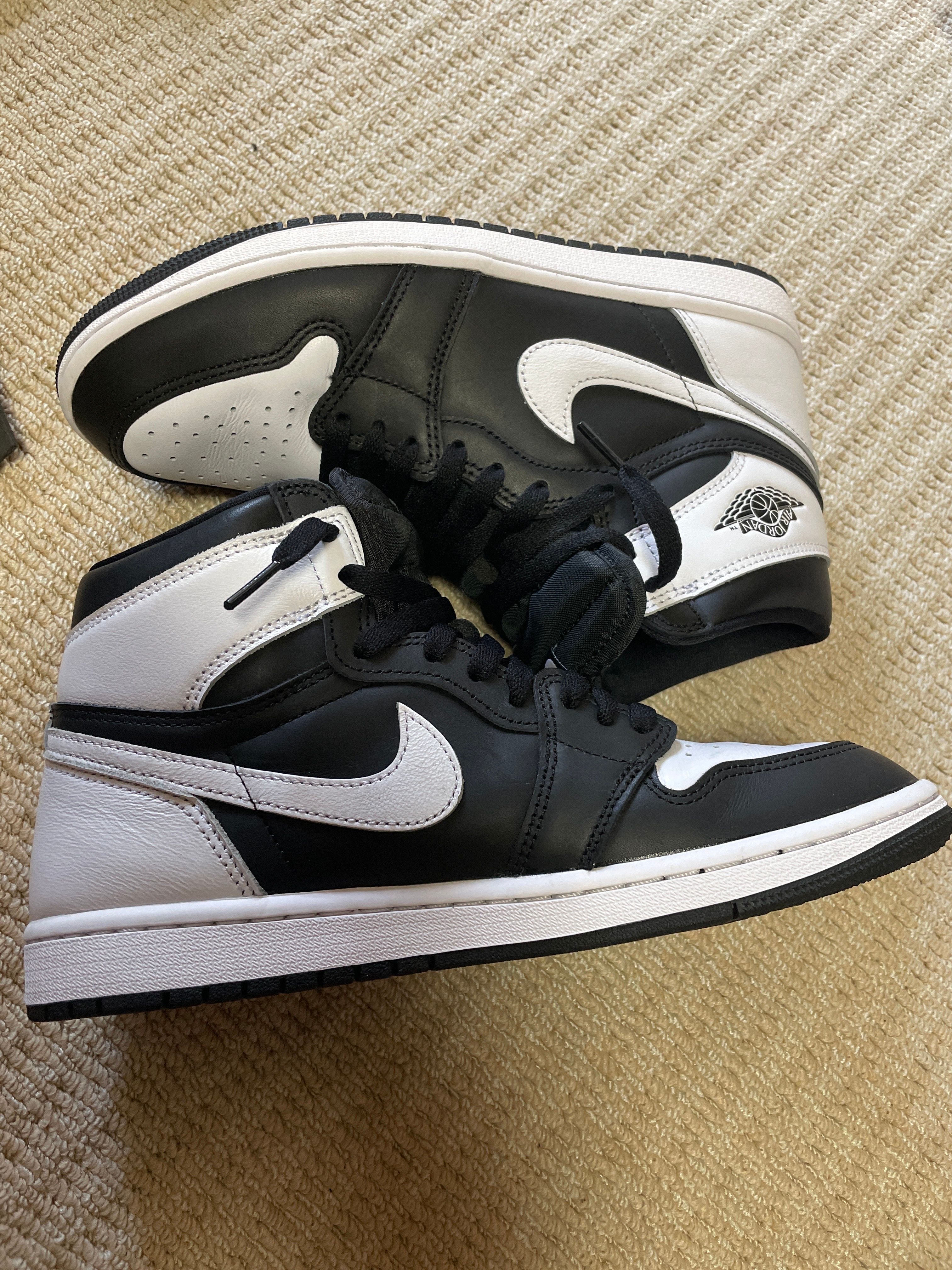 Nike Air Jordan 1 Retro High OG "Black/White"
