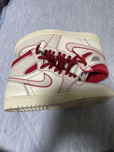 Nike Air Jordan 1 Retro High OG "Sail/University Red"