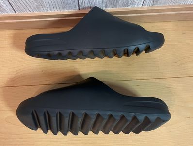 adidas YEEZY Slide "Onyx"