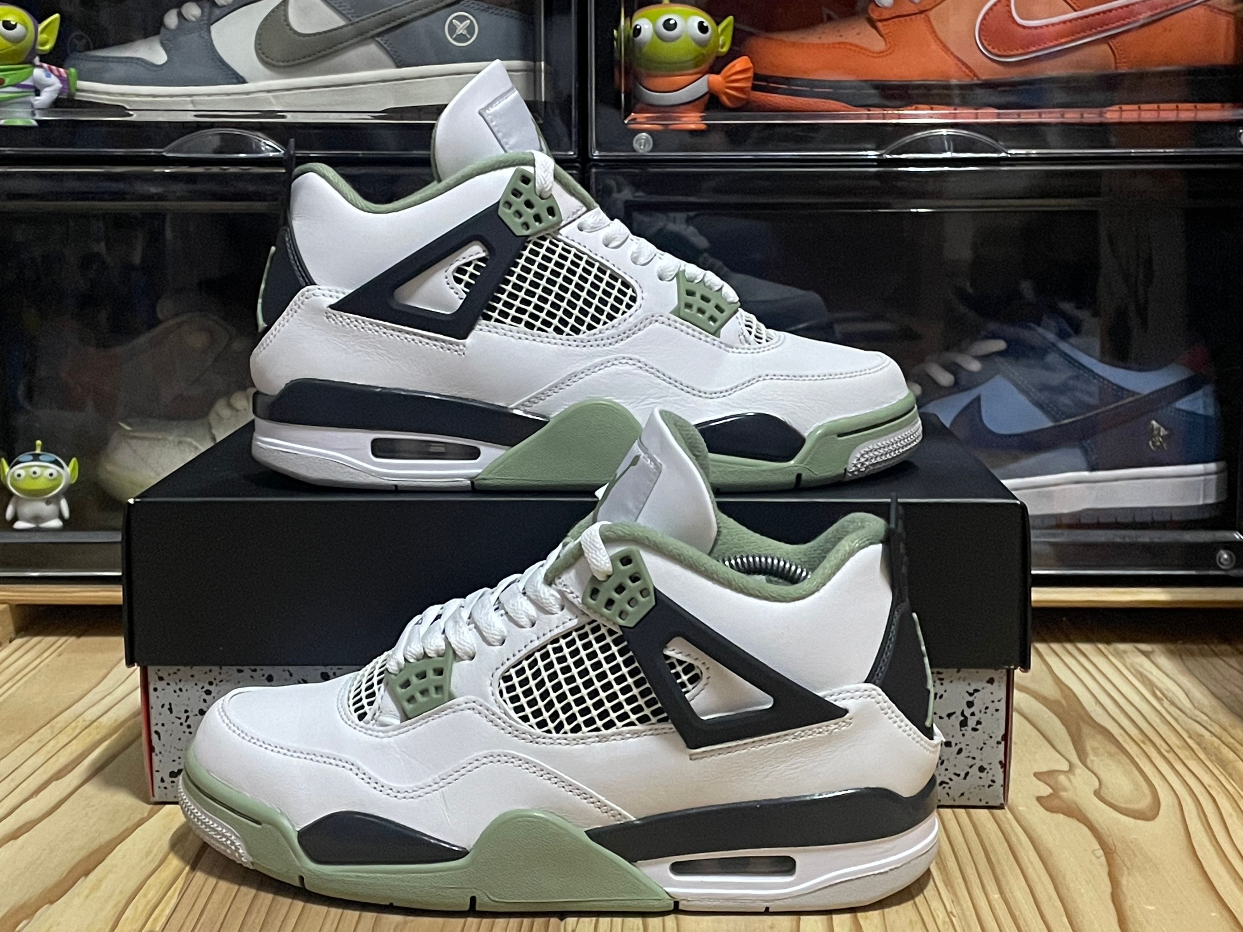 Nike Women's Air Jordan 4 "Oil Green"