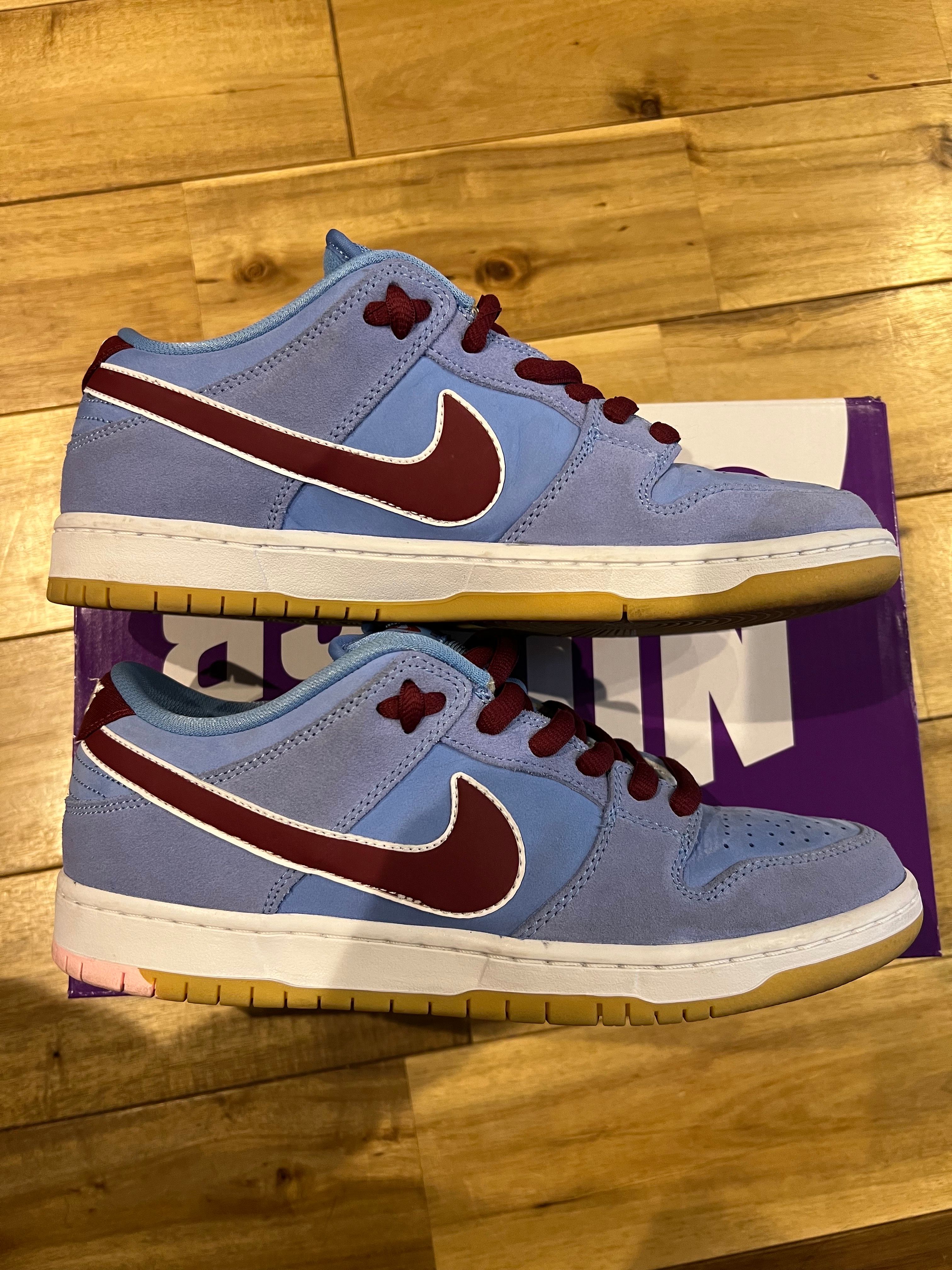 Nike SB Dunk Low Pro "Philadelphia Phillies/Valor Blue and Team Maroon"