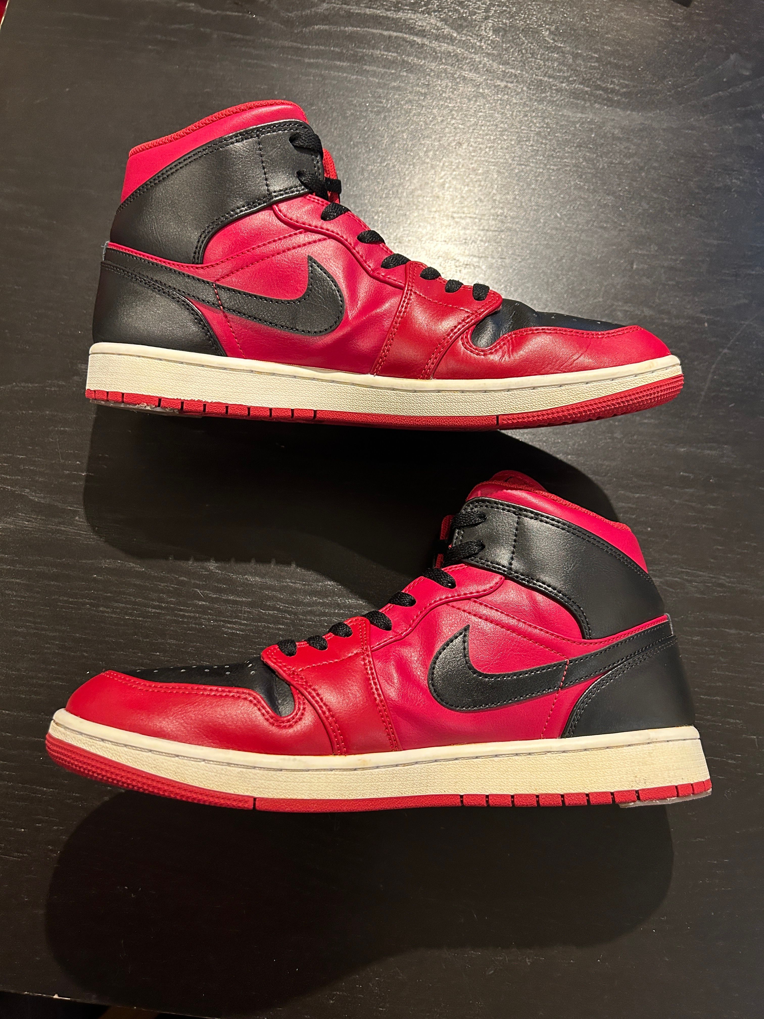 Nike Air Jordan 1 Mid "Reverse Bred"