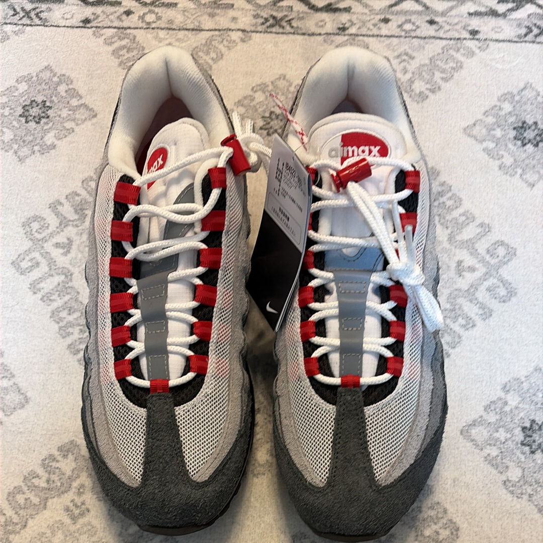 アンディフィーテッド × ナイキ エアマックス95 SP "ファイヤーレッド" (東京 エクスクルーシブ) (シリアルナンバーあり/600足限定)