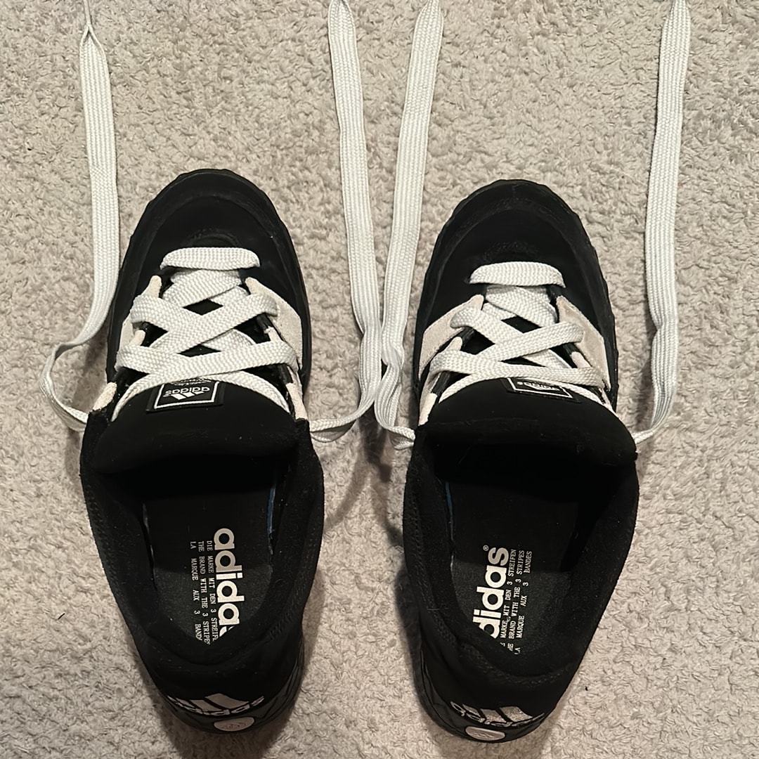 アディダス アディマティック "コアブラック"