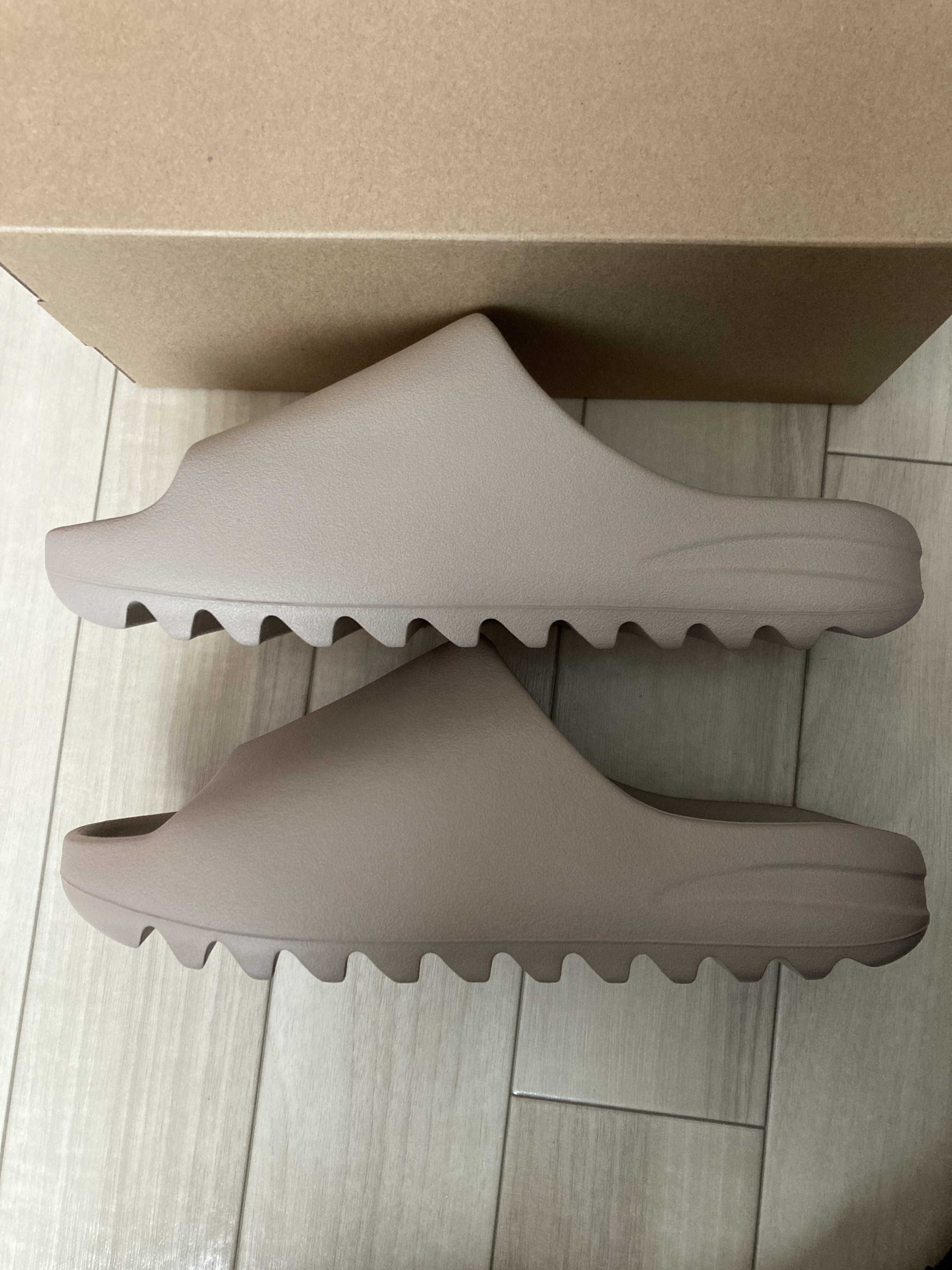 adidas YEEZY Slide "Pure" (GW1934)