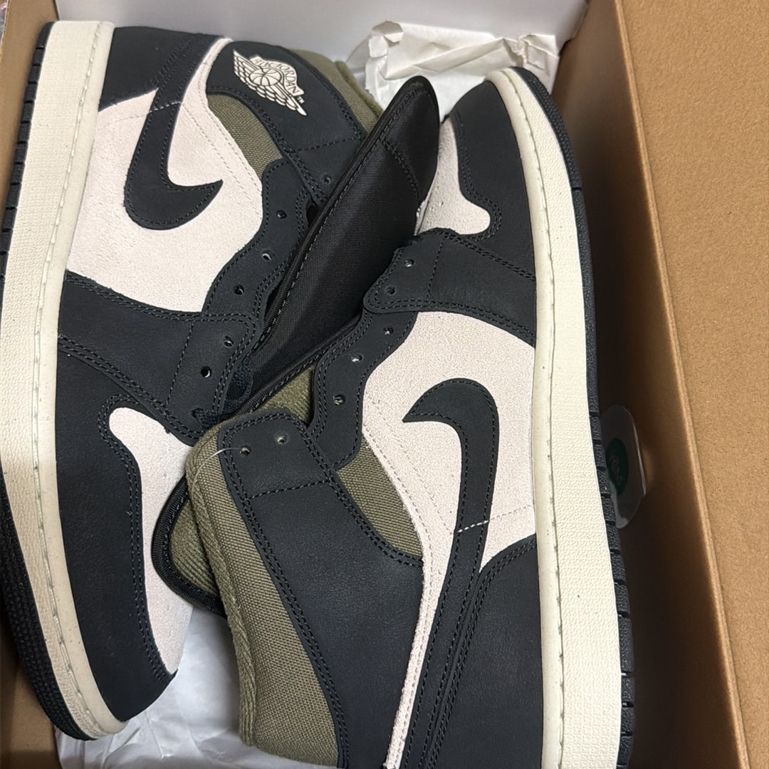 Nike Air Jordan 1 Mid SE "Light Orewood Brown/Medium Olive/Sail/Off Noir"