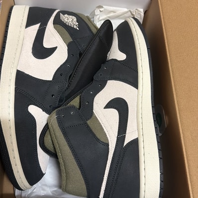 Nike Air Jordan 1 Mid SE "Light Orewood Brown/Medium Olive/Sail/Off Noir"