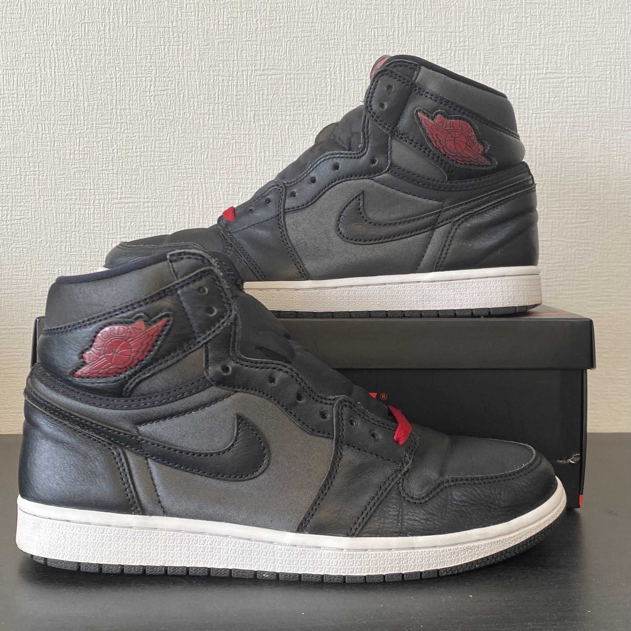 Nike Air Jordan 1 Retro High OG "Black/Metallic Silver/Gym Red"  