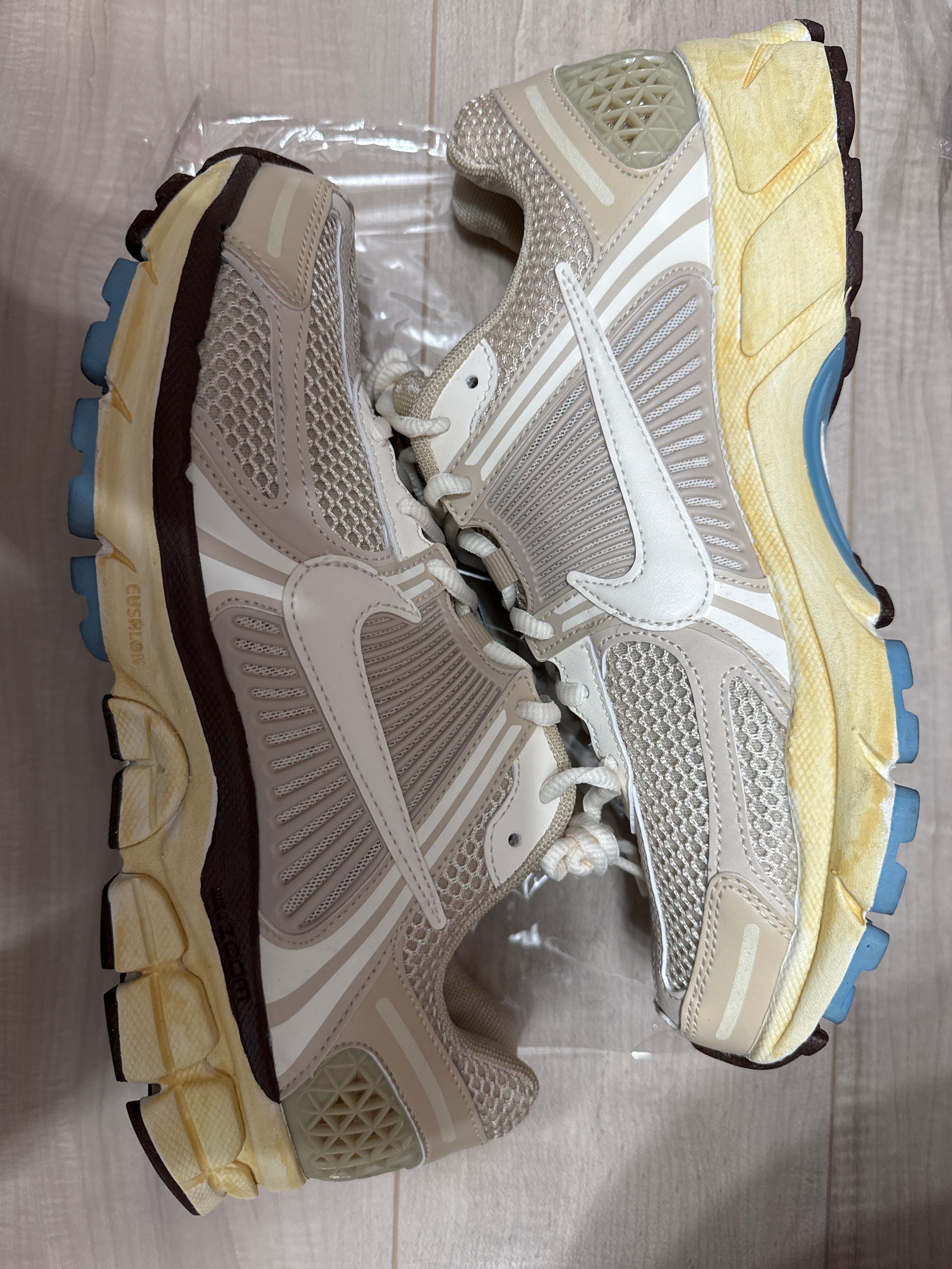 Nike Women's Zoom Vomero 5 "Oatmeal"