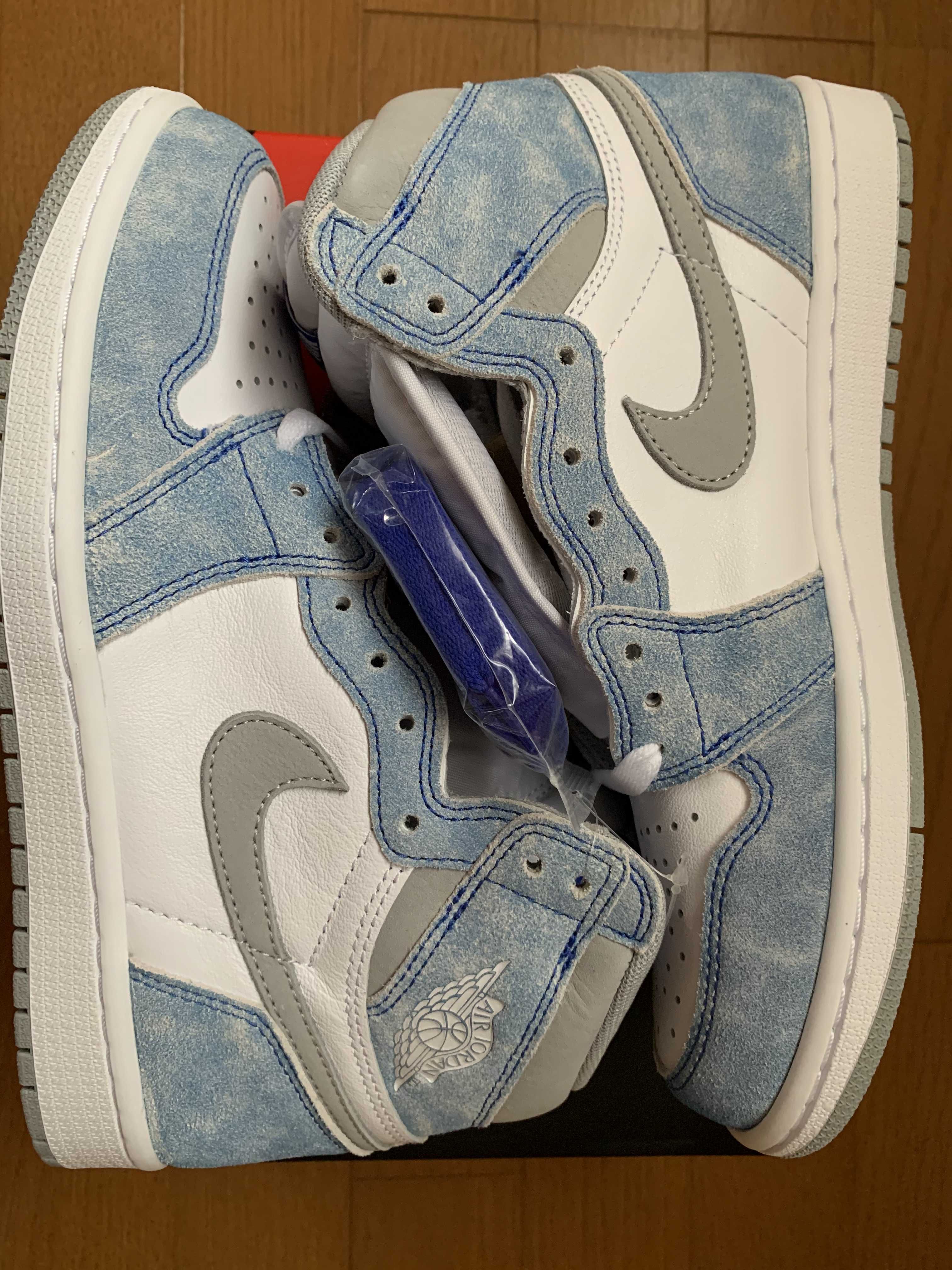 Nike Air Jordan 1 High OG "Hyper Royal"