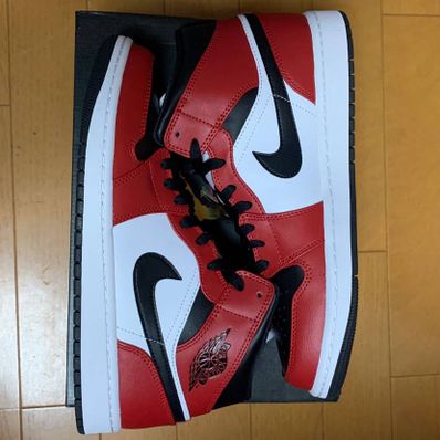 Nike Air Jordan 1 Mid "Chicago Black Toe"