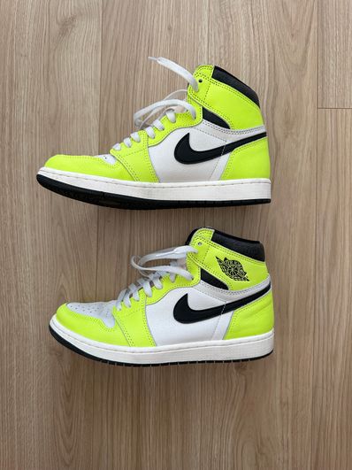 Nike Air Jordan 1 High OG "Volt/Visionaire"