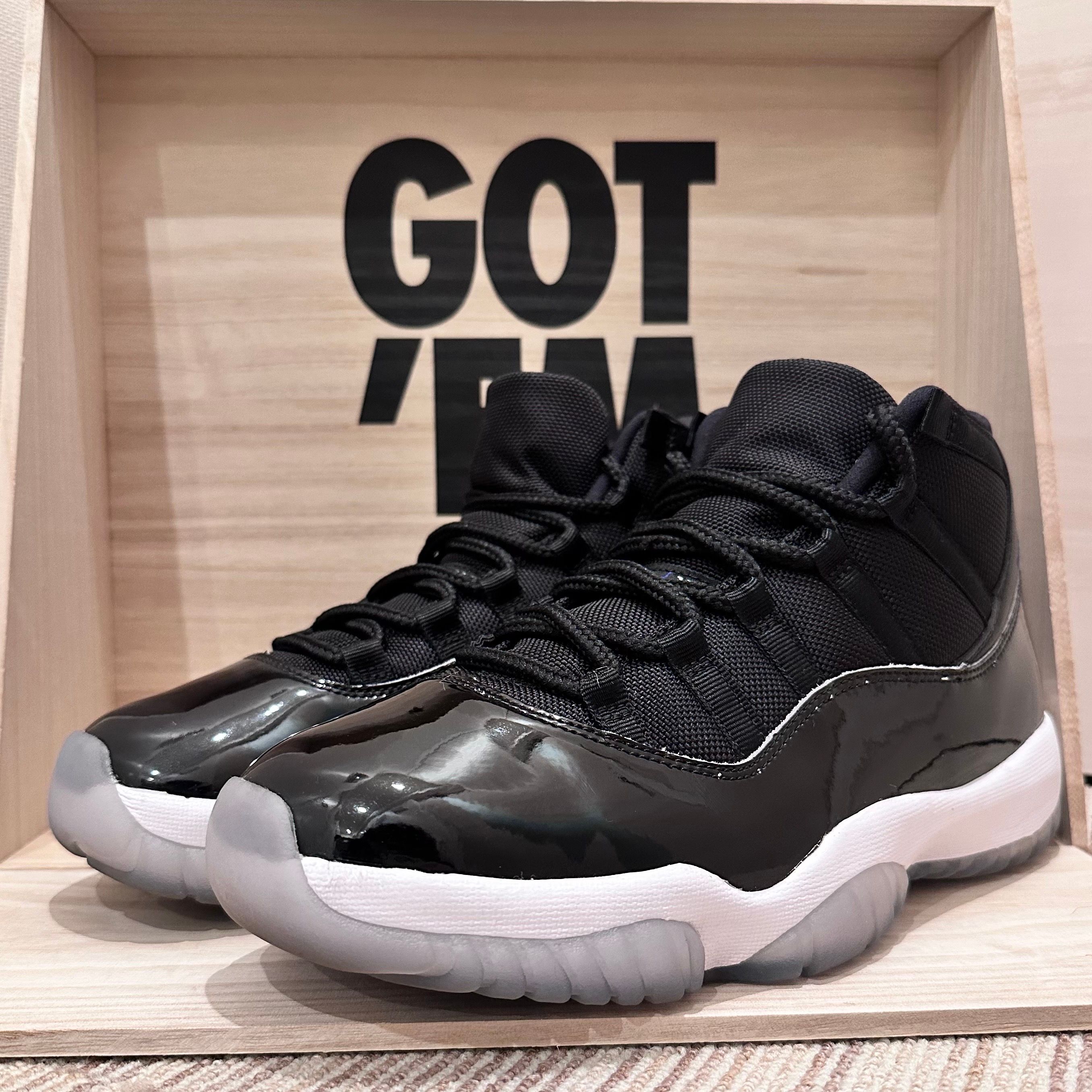 Nike Air Jordan 11 Retro "Space Jam" (2016)