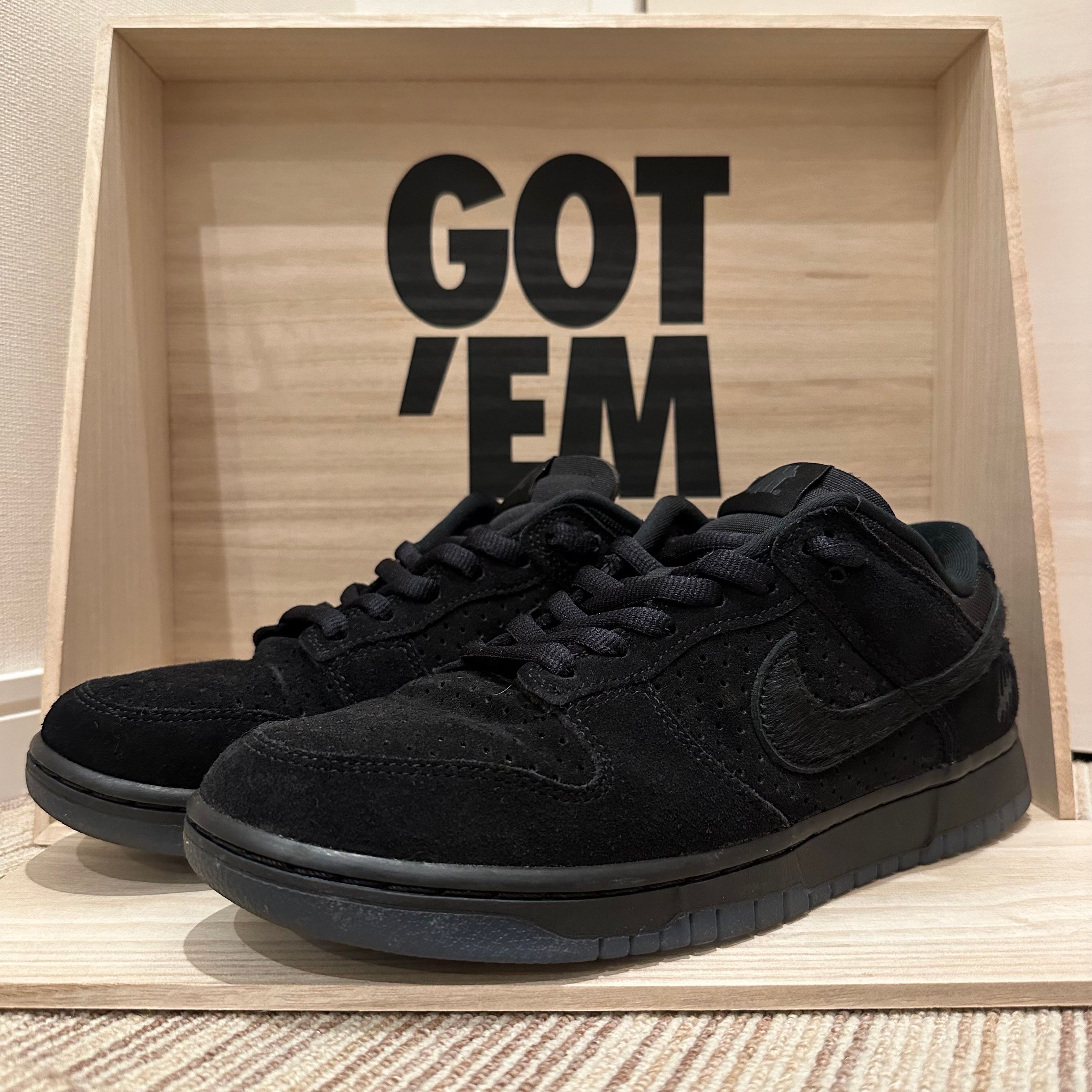 UNDEFEATED × Nike Dunk Low SP "5 ON IT"