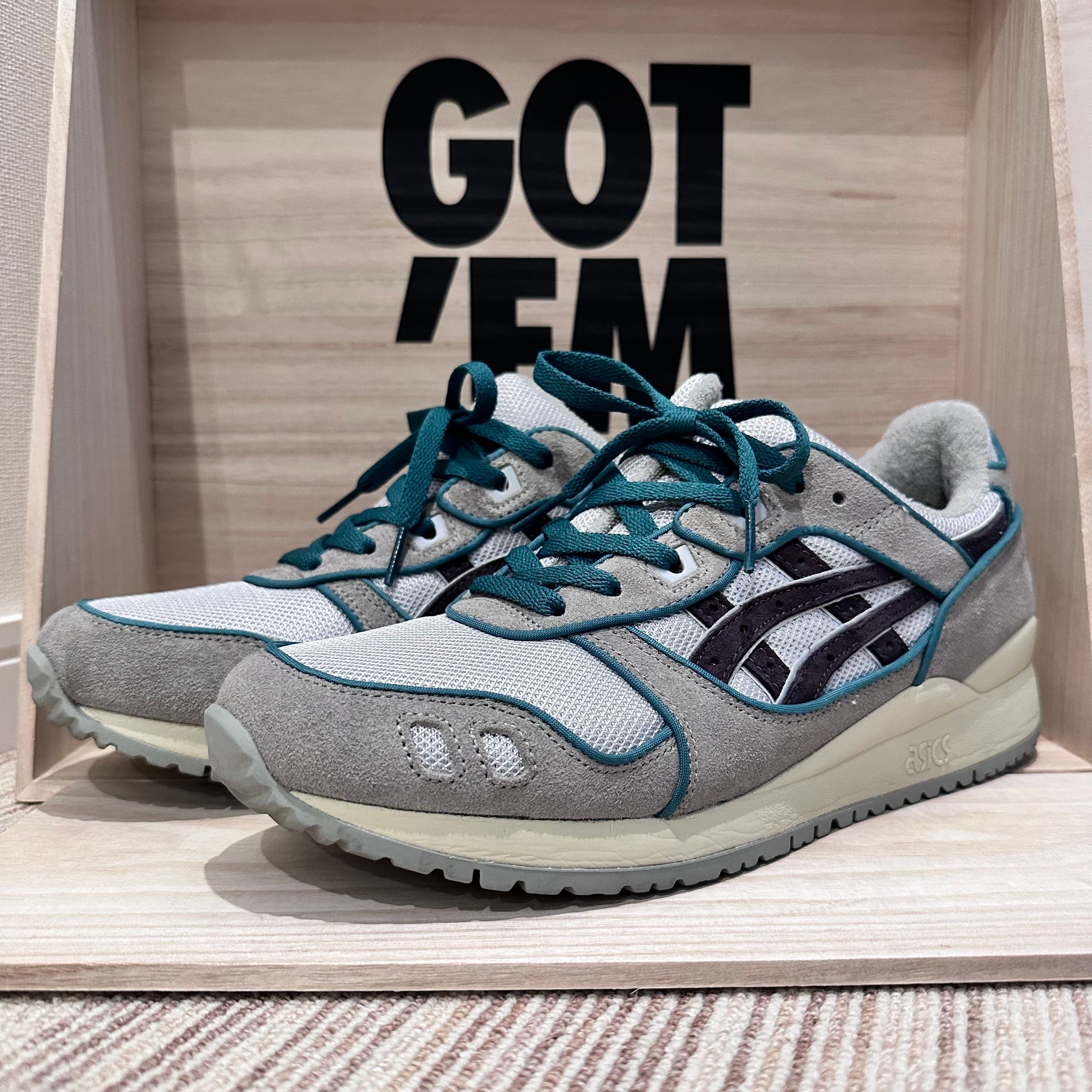 Pleasures × Asics Gel-Lyte III "Quiet Gray/Meteorite"