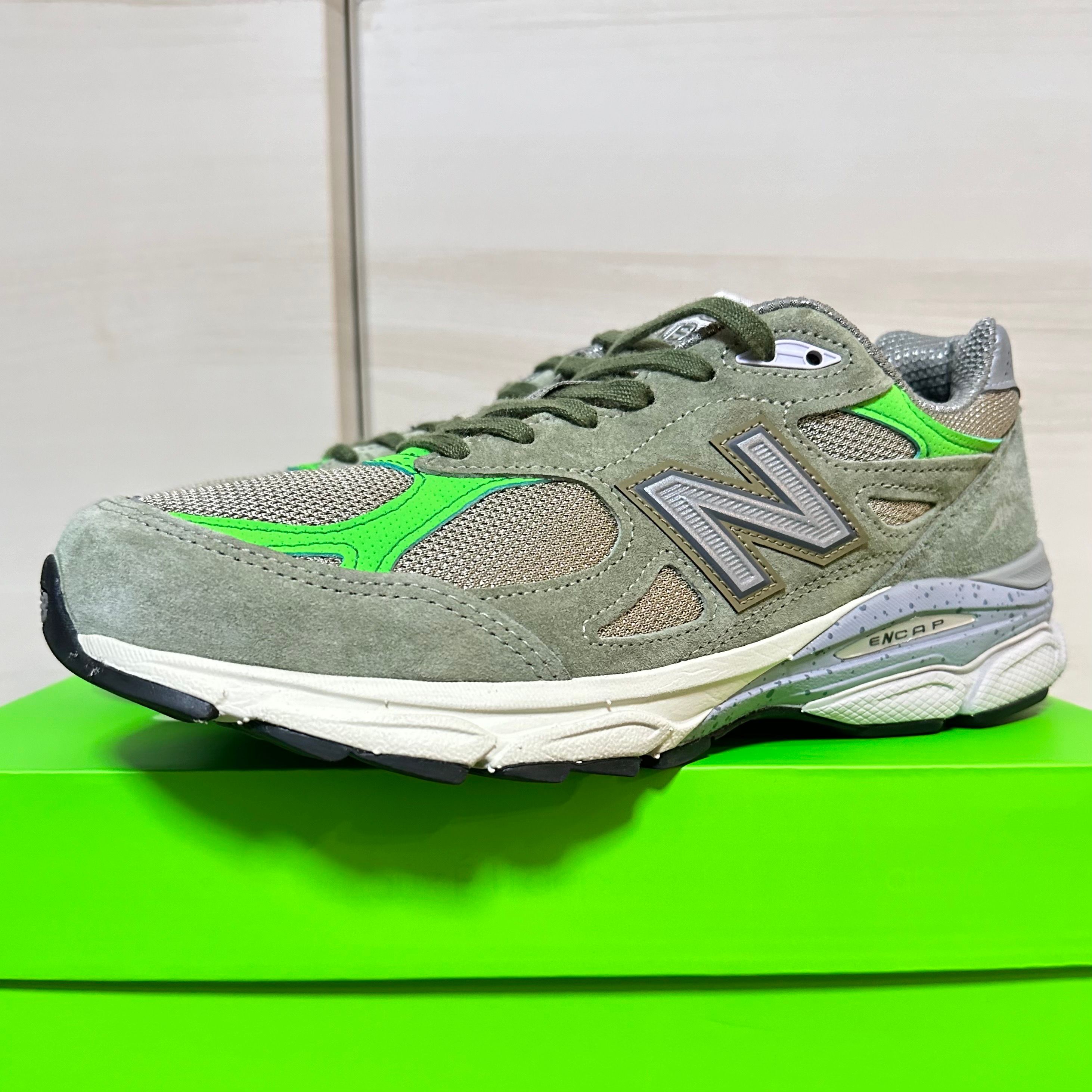 Patta × New Balance 990V3 Keep Your Family Close "Olive"