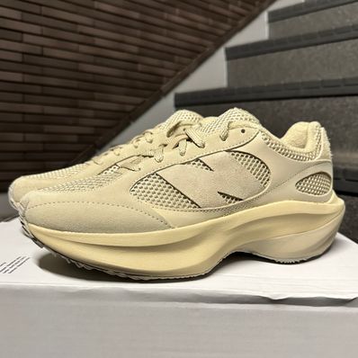 AURALEE × New Balance Warped Runner "Light Green Beige"